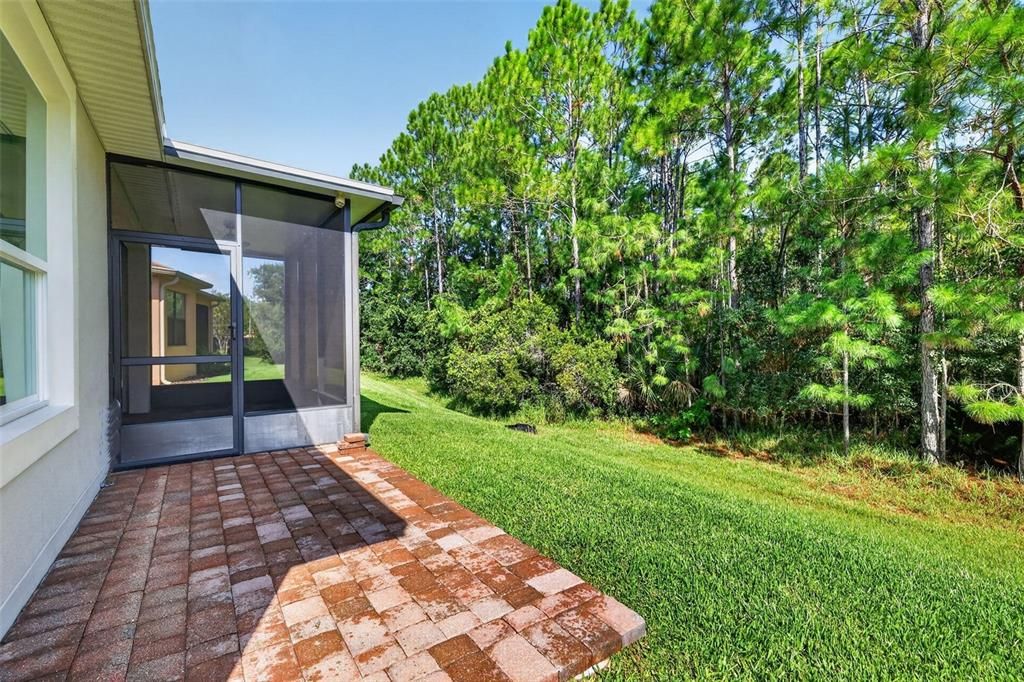 For Sale: $330,000 (2 beds, 2 baths, 1703 Square Feet)