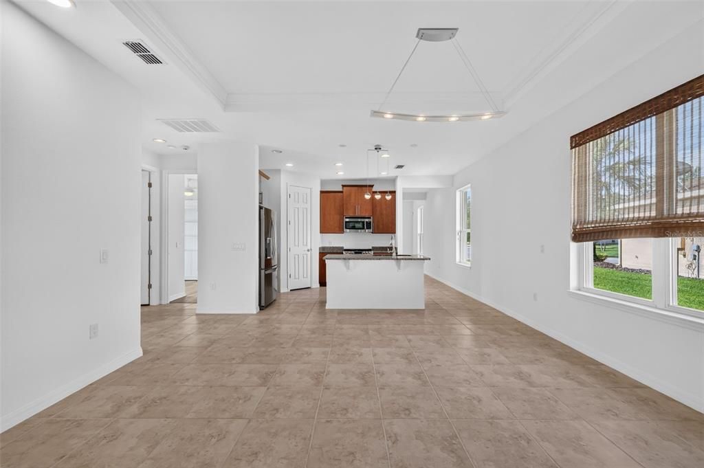 For Sale: $330,000 (2 beds, 2 baths, 1703 Square Feet)