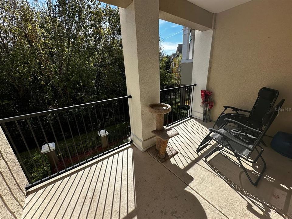 For Sale: $198,000 (1 beds, 1 baths, 782 Square Feet)