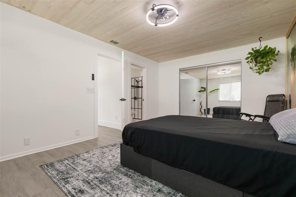 For Sale: $269,900 (3 beds, 2 baths, 1412 Square Feet)