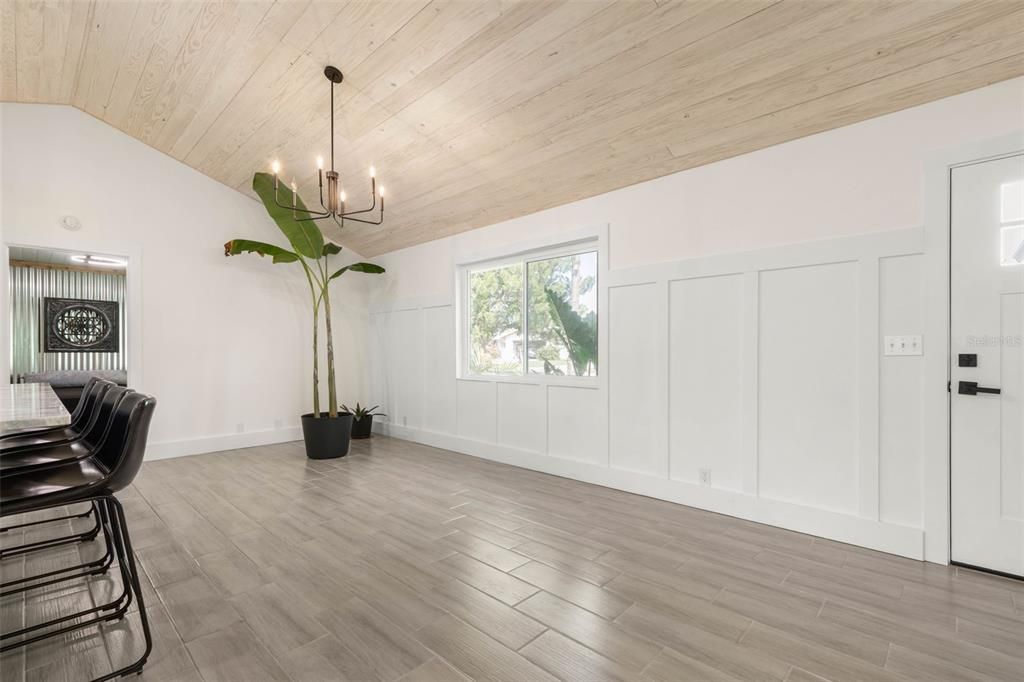 For Sale: $269,900 (3 beds, 2 baths, 1412 Square Feet)