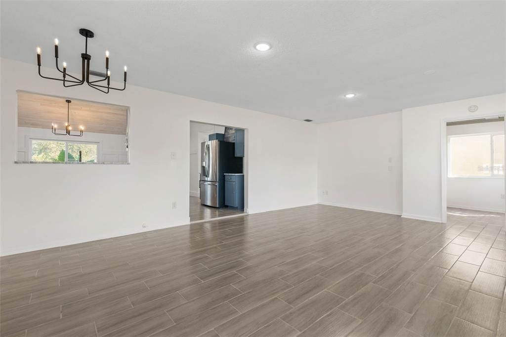 For Sale: $269,900 (3 beds, 2 baths, 1412 Square Feet)