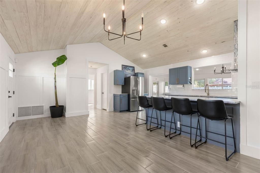 For Sale: $269,900 (3 beds, 2 baths, 1412 Square Feet)