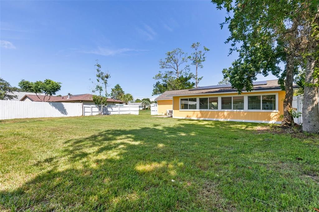 For Sale: $269,900 (3 beds, 2 baths, 1412 Square Feet)