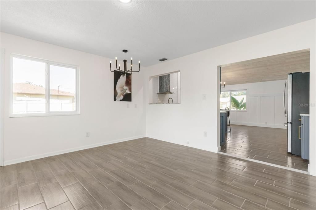 For Sale: $269,900 (3 beds, 2 baths, 1412 Square Feet)