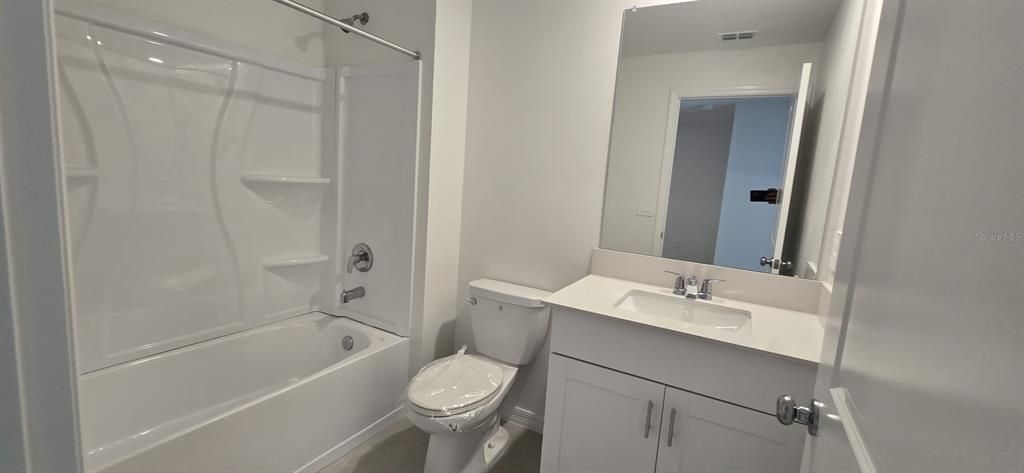En Renta: $2,245 (3 camas, 2 baños, 1666 Pies cuadrados)