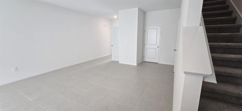 En Renta: $2,245 (3 camas, 2 baños, 1666 Pies cuadrados)