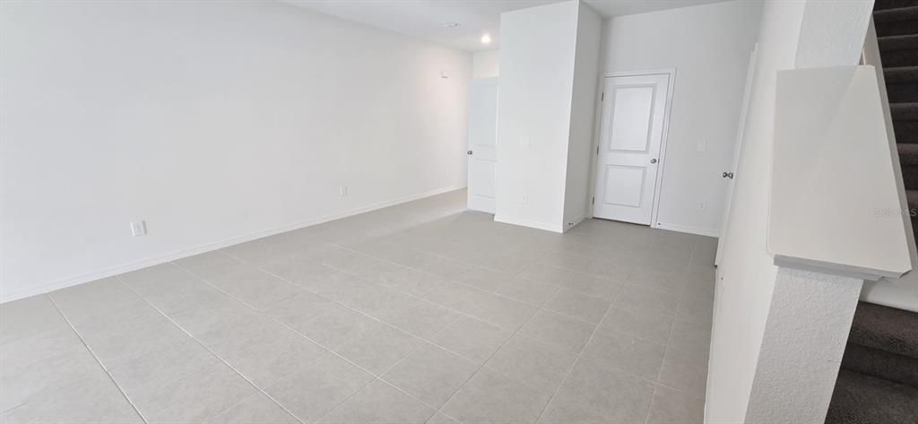 En Renta: $2,245 (3 camas, 2 baños, 1666 Pies cuadrados)