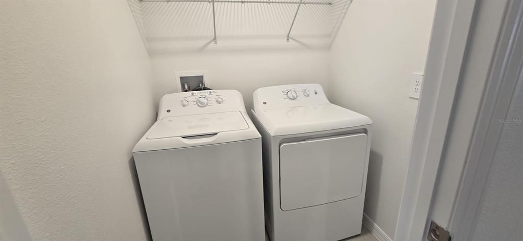 En Renta: $2,245 (3 camas, 2 baños, 1666 Pies cuadrados)