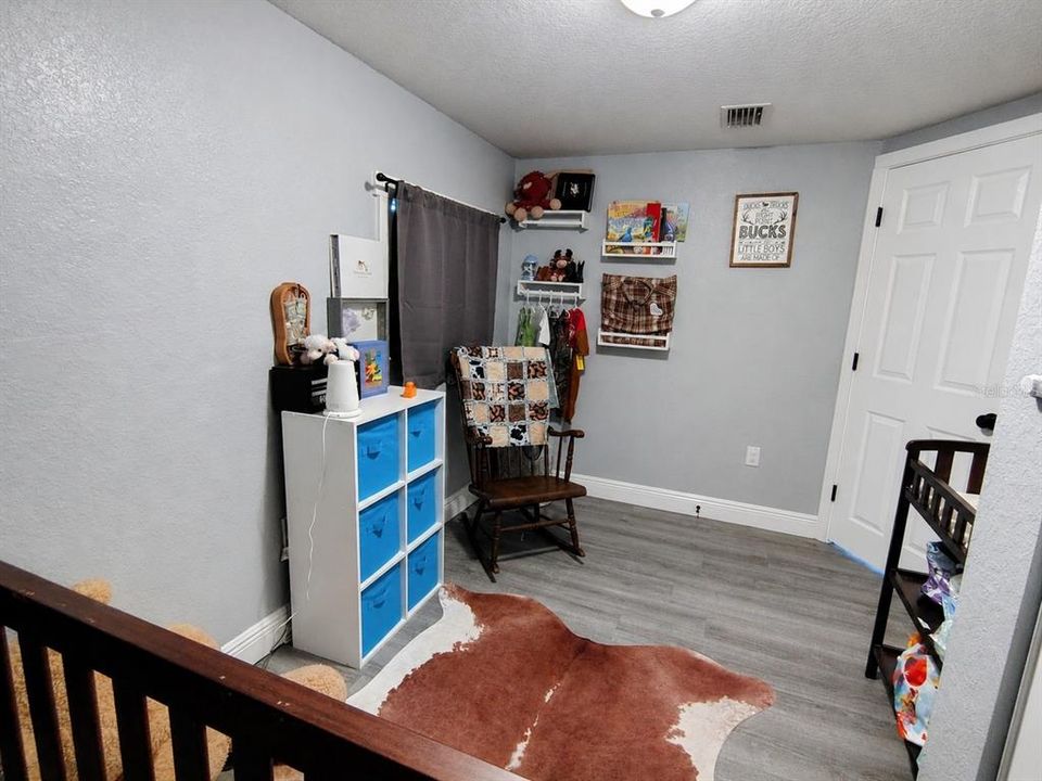 For Sale: $220,000 (2 beds, 1 baths, 766 Square Feet)
