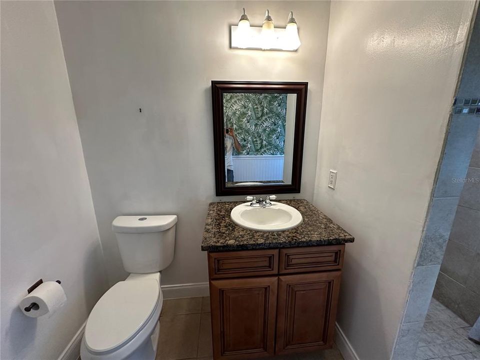 For Sale: $320,000 (2 beds, 2 baths, 1196 Square Feet)