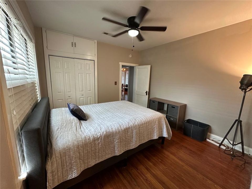 For Sale: $320,000 (2 beds, 2 baths, 1196 Square Feet)