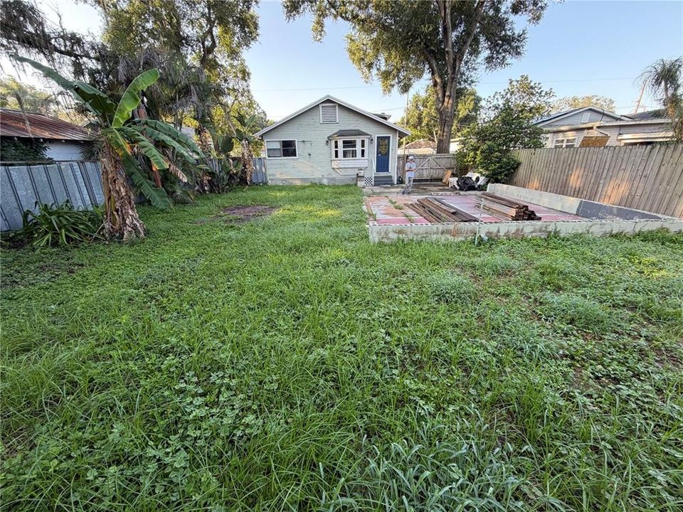 For Sale: $320,000 (2 beds, 2 baths, 1196 Square Feet)