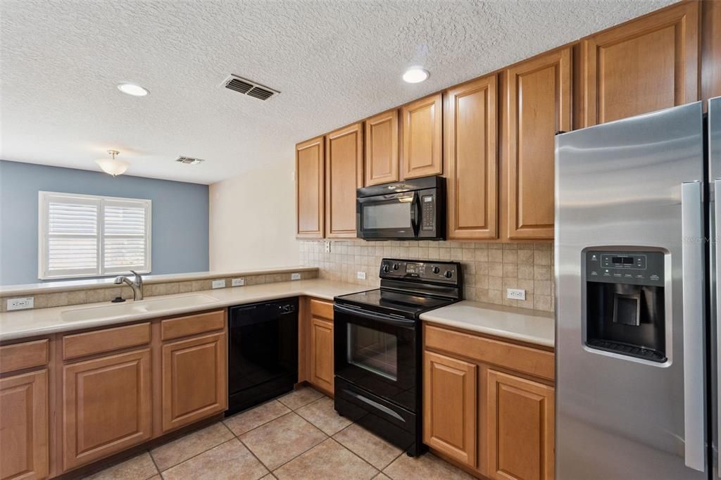 В аренду: $1,895 (2 спален, 2 ванн, 1278 Квадратных фут)