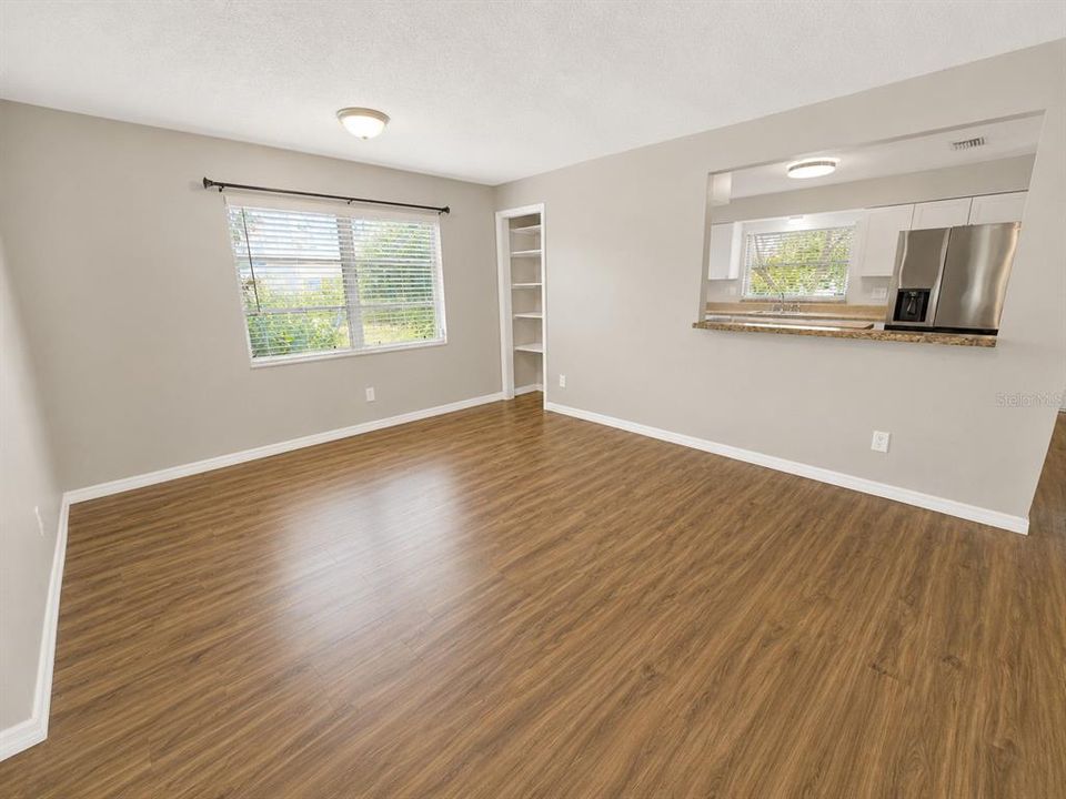 В аренду: $1,700 (2 спален, 2 ванн, 1178 Квадратных фут)
