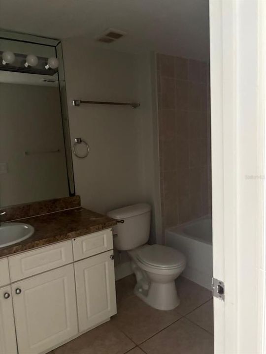 For Rent: $1,850 (3 beds, 2 baths, 1253 Square Feet)