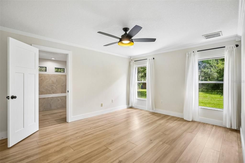 For Sale: $779,900 (5 beds, 3 baths, 2686 Square Feet)