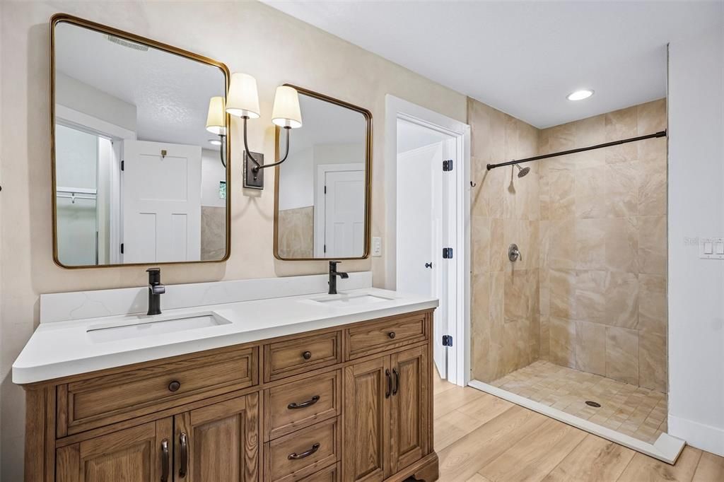 For Sale: $779,900 (5 beds, 3 baths, 2686 Square Feet)