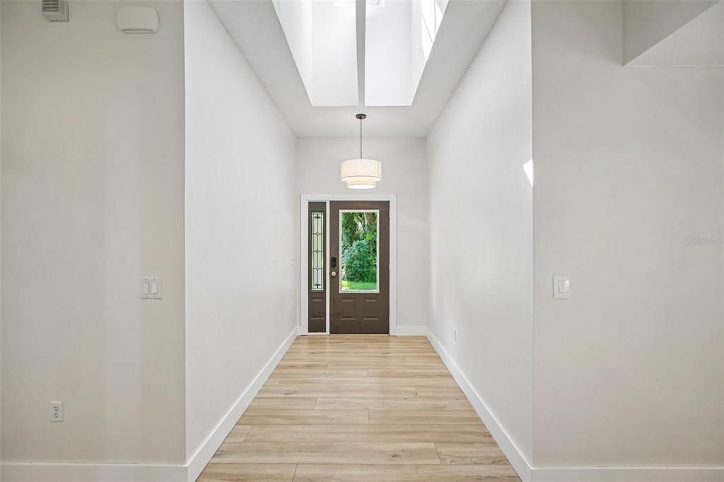 For Sale: $779,900 (5 beds, 3 baths, 2686 Square Feet)