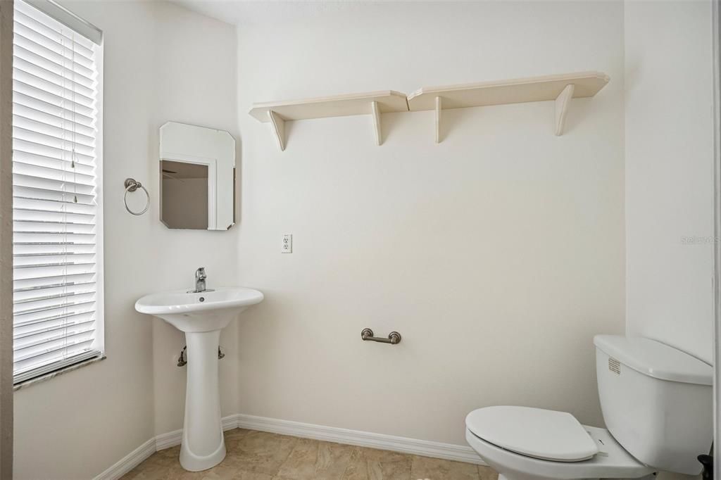 For Sale: $779,900 (5 beds, 3 baths, 2686 Square Feet)