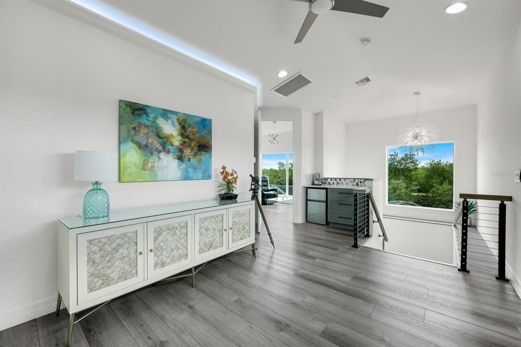 For Sale: $1,300,000 (5 beds, 4 baths, 3552 Square Feet)