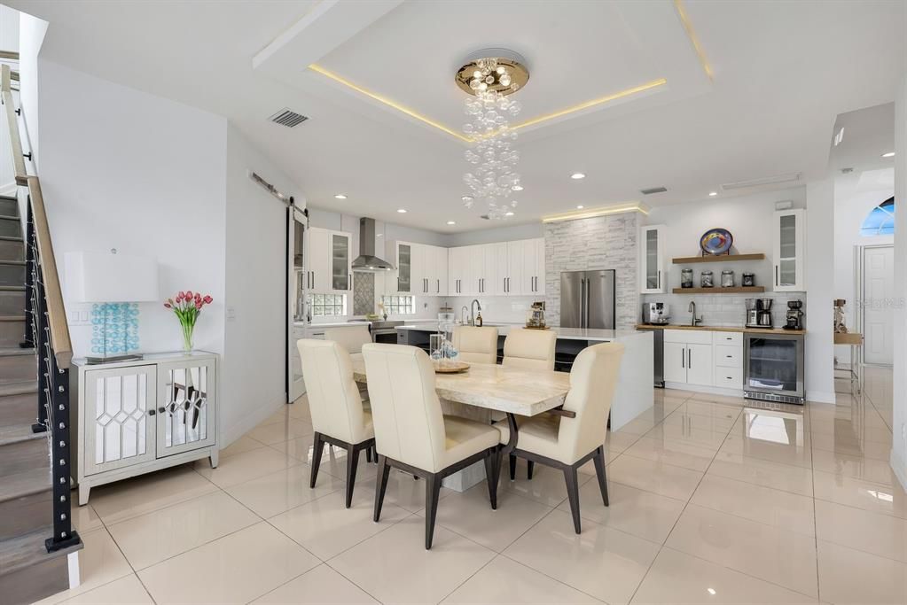 For Sale: $1,300,000 (5 beds, 4 baths, 3552 Square Feet)