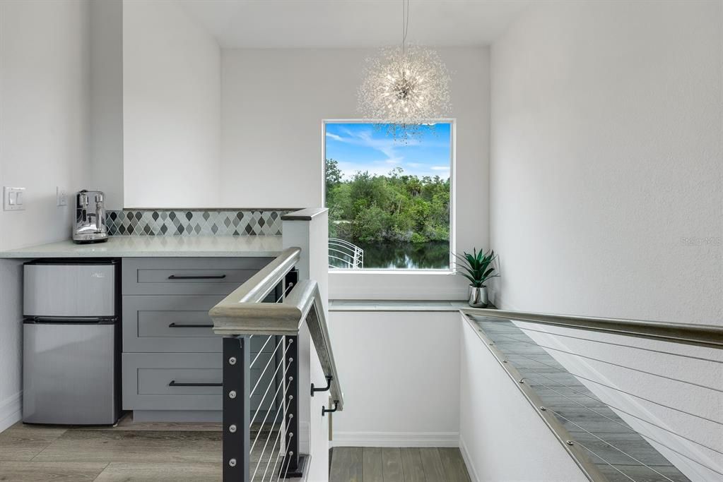 For Sale: $1,300,000 (5 beds, 4 baths, 3552 Square Feet)