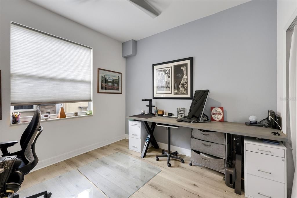 For Sale: $1,300,000 (5 beds, 4 baths, 3552 Square Feet)
