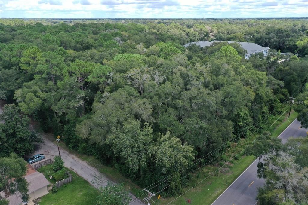 待售: $800,000 (7.01 acres)