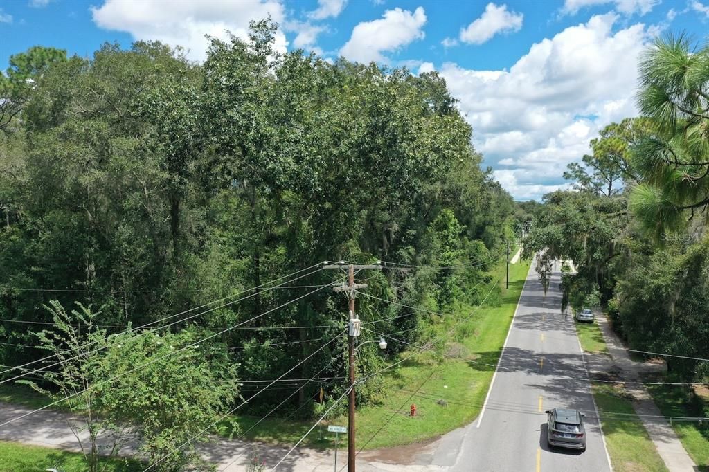 待售: $800,000 (7.01 acres)