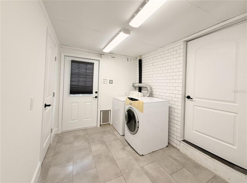 В аренду: $2,600 (2 спален, 2 ванн, 1134 Квадратных фут)