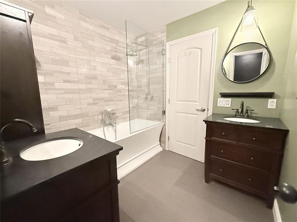 В аренду: $2,600 (2 спален, 2 ванн, 1134 Квадратных фут)