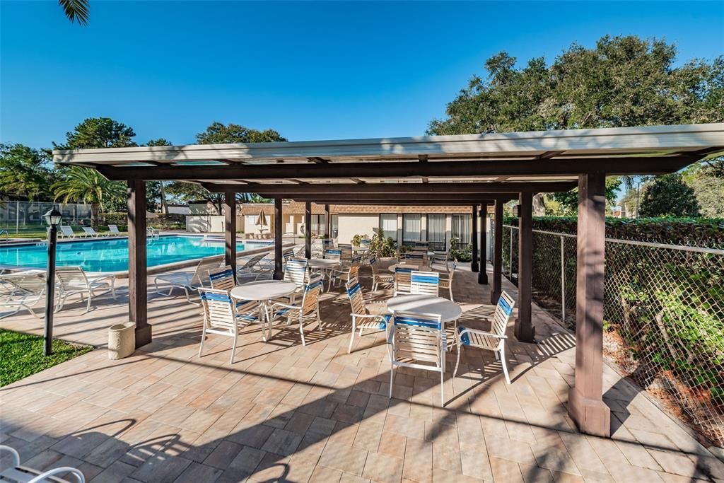 For Sale: $115,000 (1 beds, 1 baths, 679 Square Feet)