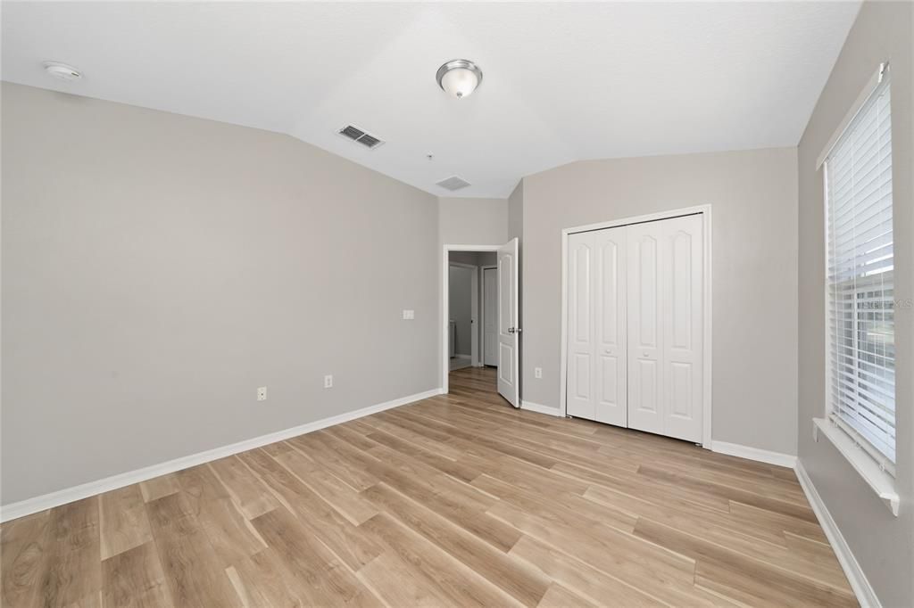 В аренду: $2,095 (2 спален, 2 ванн, 1200 Квадратных фут)