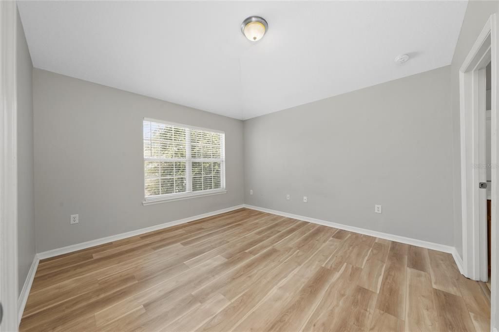 В аренду: $2,095 (2 спален, 2 ванн, 1200 Квадратных фут)