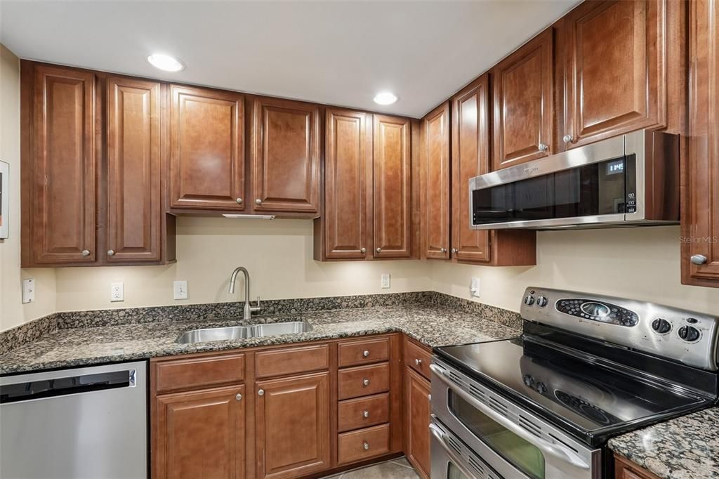 En Venta: $439,000 (2 camas, 2 baños, 1575 Pies cuadrados)