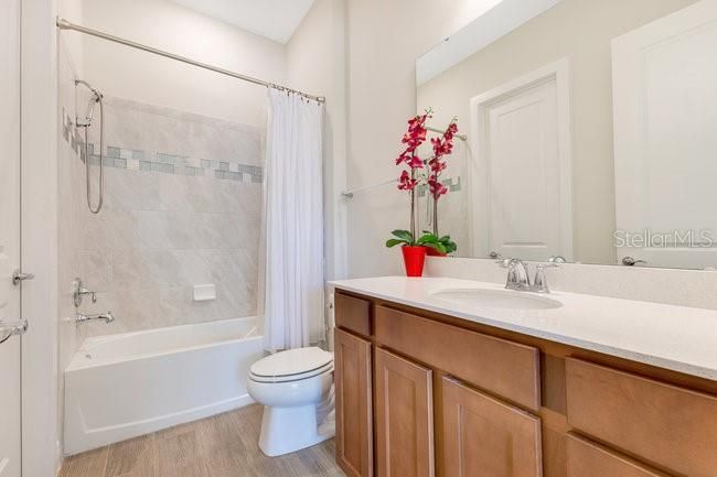 For Rent: $5,800 (5 beds, 4 baths, 3561 Square Feet)