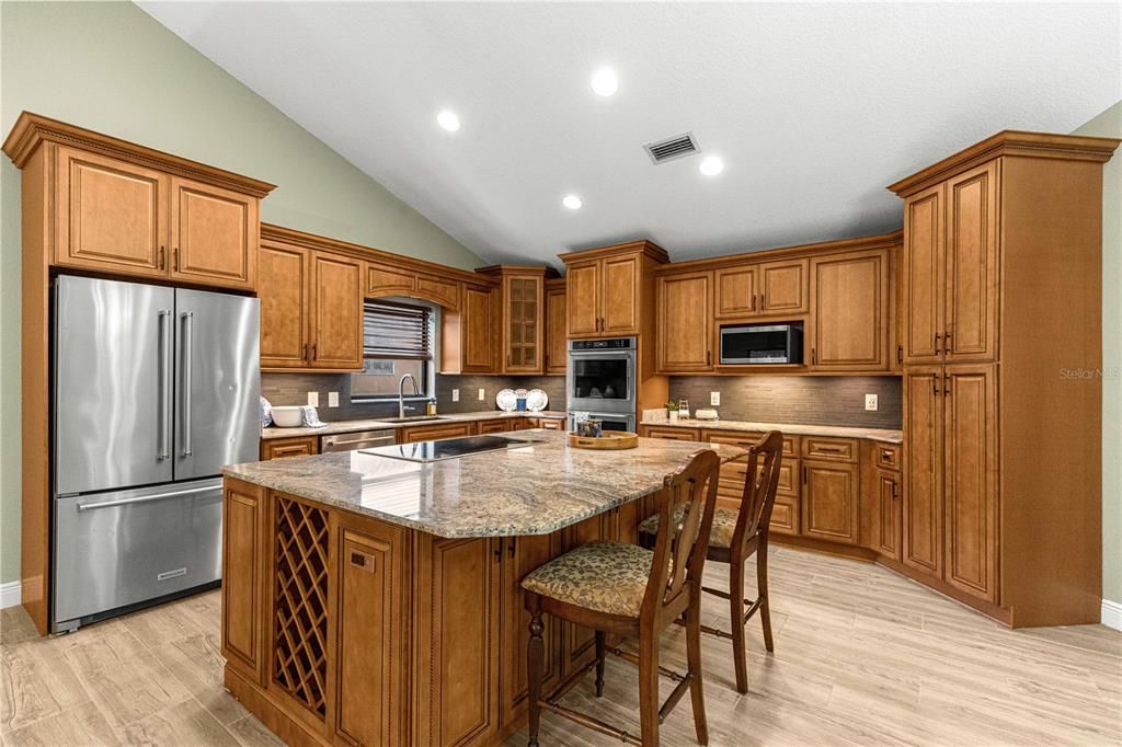 For Sale: $494,500 (3 beds, 2 baths, 2739 Square Feet)