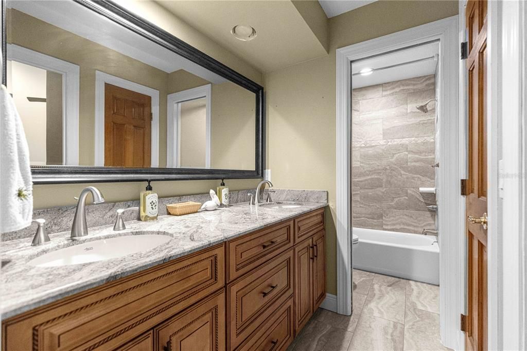 For Sale: $494,500 (3 beds, 2 baths, 2739 Square Feet)