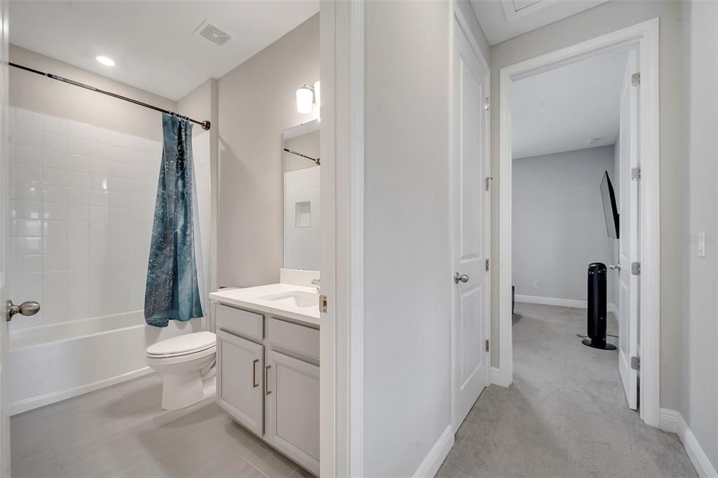 For Sale: $699,900 (4 beds, 3 baths, 2843 Square Feet)