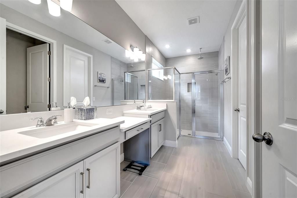 For Sale: $699,900 (4 beds, 3 baths, 2843 Square Feet)