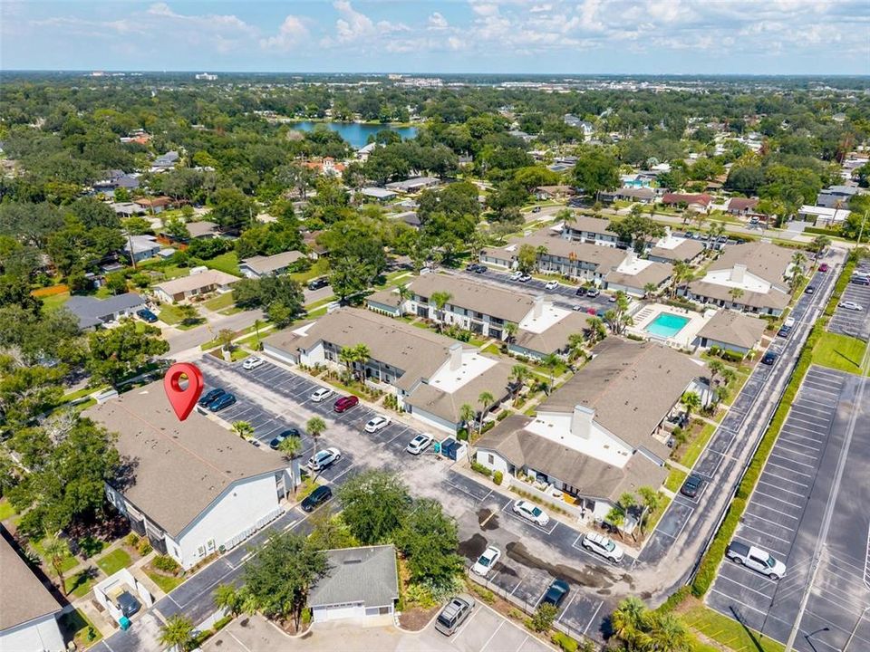 For Sale: $285,000 (2 beds, 2 baths, 890 Square Feet)