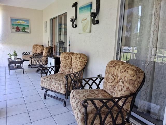 En Venta: $183,000 (2 camas, 2 baños, 1144 Pies cuadrados)