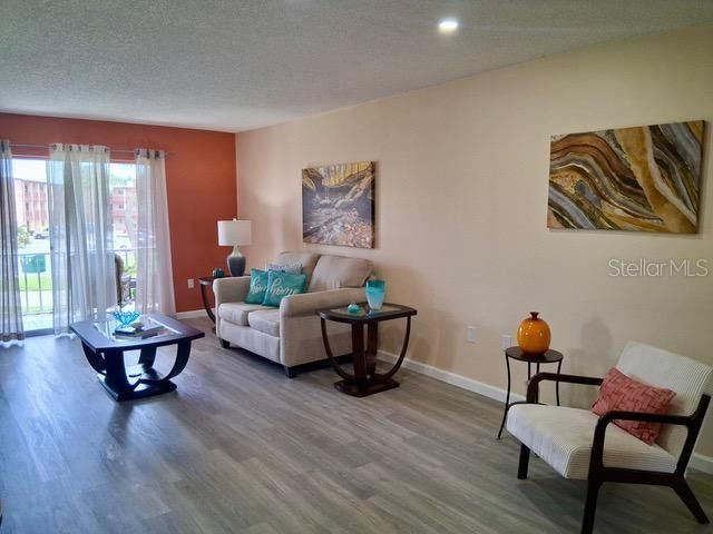 En Venta: $183,000 (2 camas, 2 baños, 1144 Pies cuadrados)
