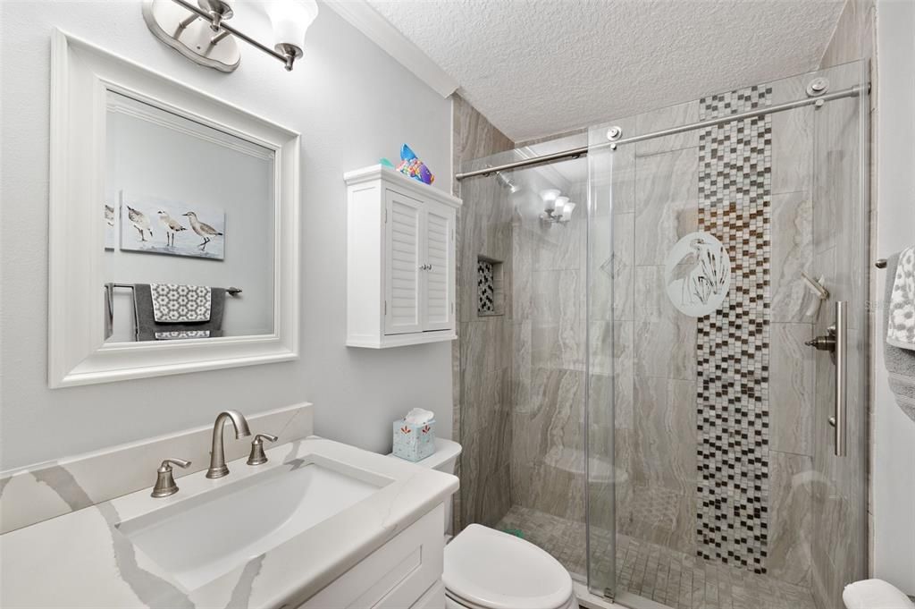 For Sale: $389,000 (2 beds, 2 baths, 1024 Square Feet)