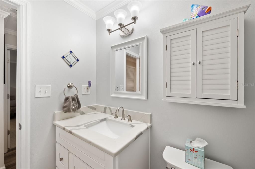 For Sale: $389,000 (2 beds, 2 baths, 1024 Square Feet)