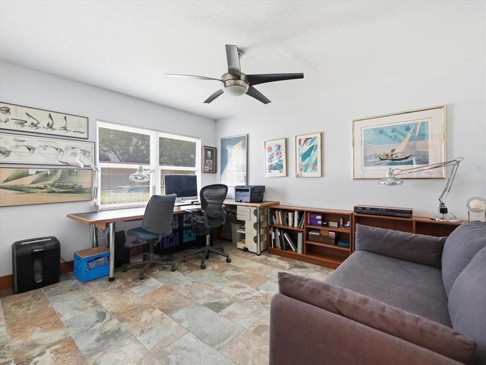 For Sale: $700,000 (3 beds, 2 baths, 1721 Square Feet)