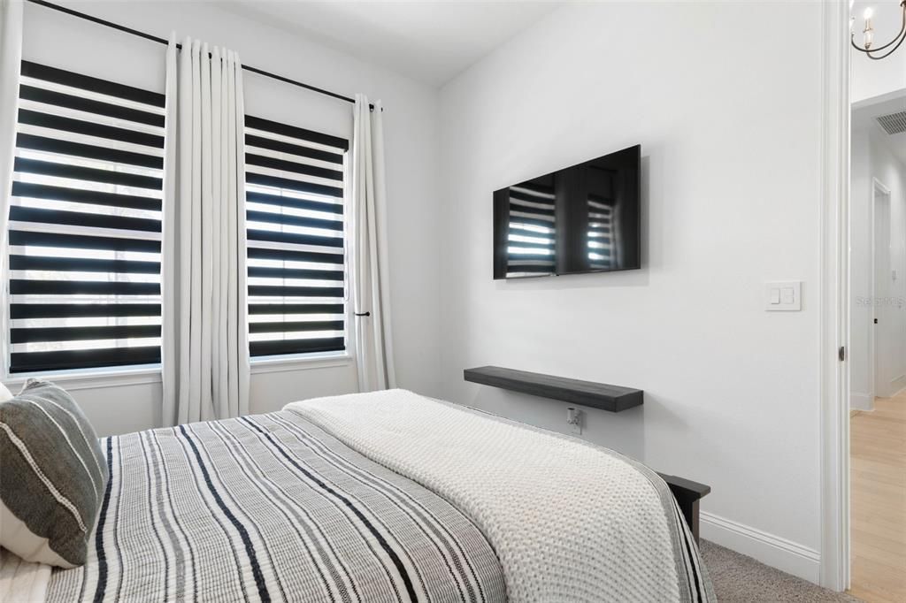 En Venta: $865,000 (3 camas, 2 baños, 2020 Pies cuadrados)