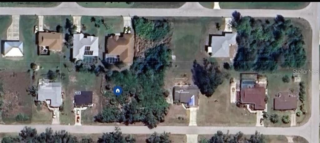На продажу: $26,000 (0.23 acres)
