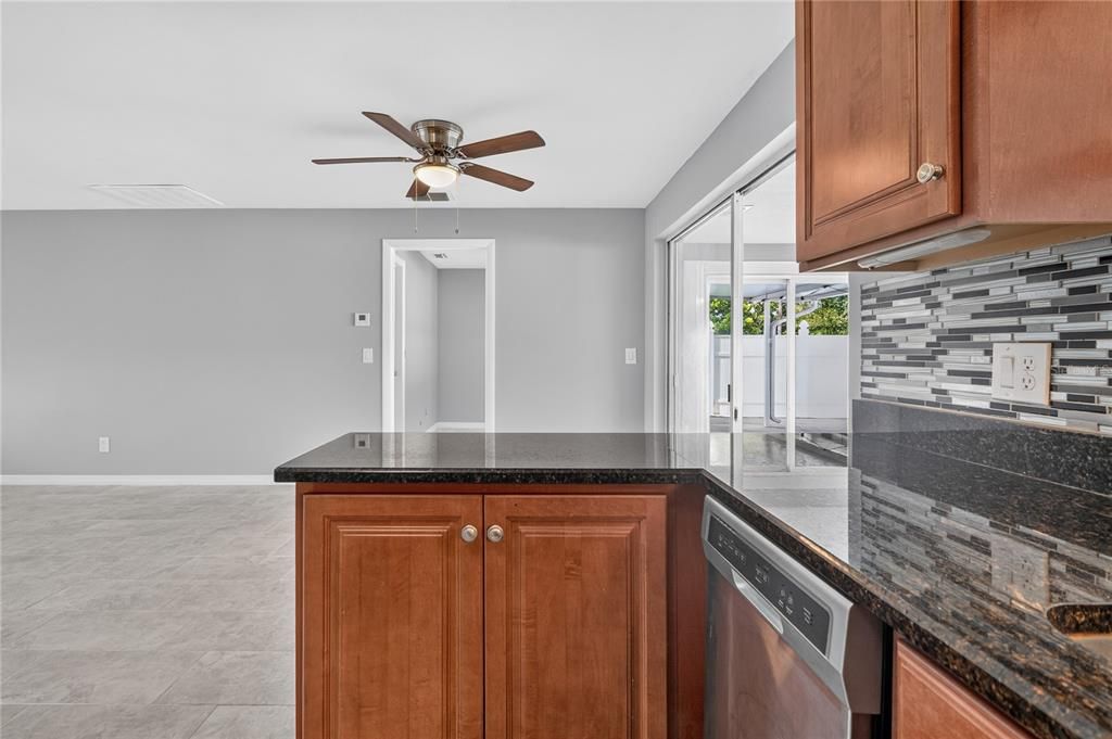 For Sale: $420,000 (3 beds, 2 baths, 1280 Square Feet)
